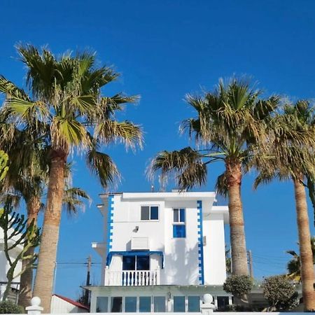 Zygi Beachfront Villa Luaran gambar