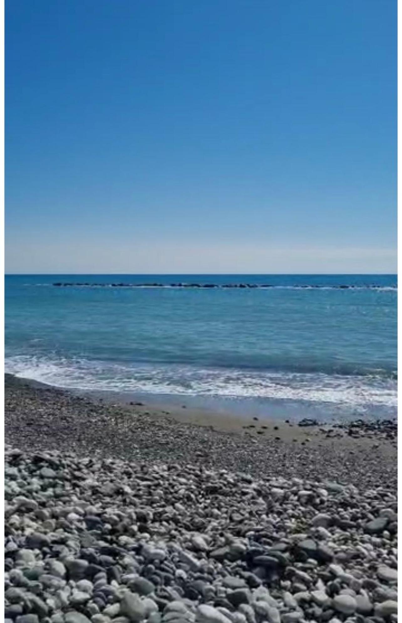 Zygi Beachfront Villa Luaran gambar