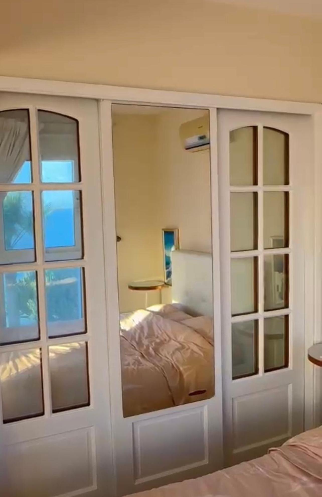 Zygi Beachfront Villa Luaran gambar