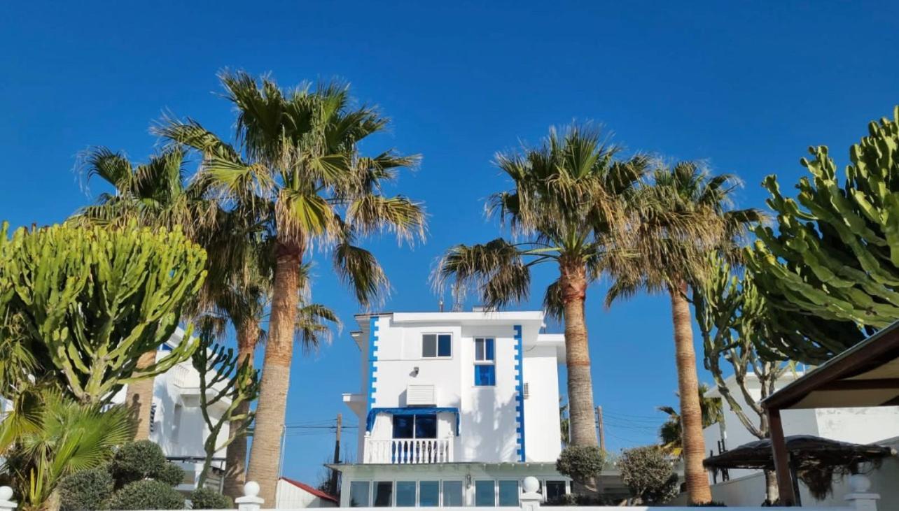 Zygi Beachfront Villa Luaran gambar